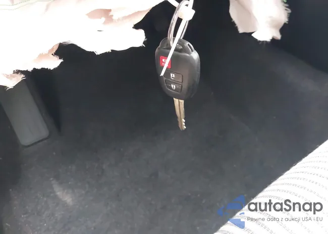 JTMZFREV3FJ038856: 42869117