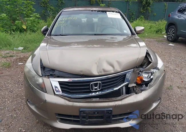 1HGCP3F8XAA020017: 42868433