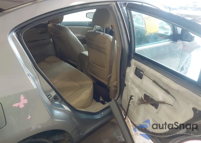 3N1AB61E48L675444: 42868491