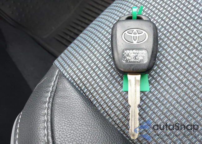 2T1BURHE2FC387716: 42868704