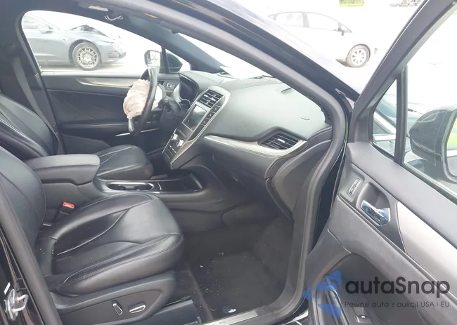 5LMCJ1C92HUL31556: 42870026