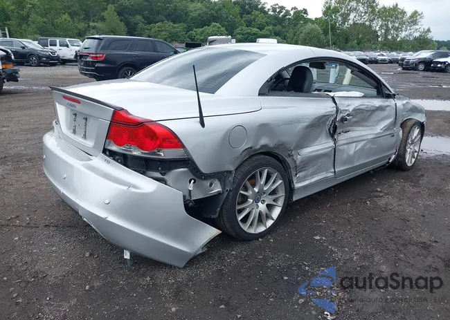 YV1MC67208J047712: 42870201