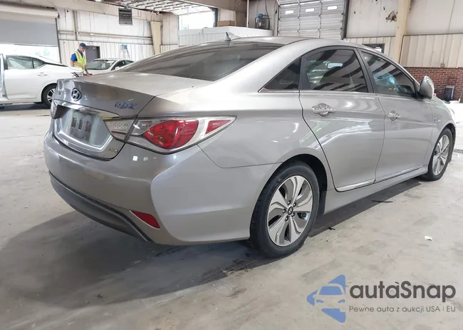 KMHEC4A48DA074302: 42869475