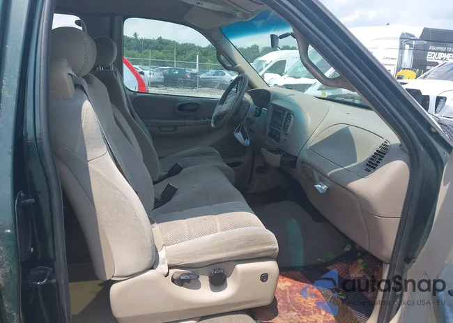 1FTRX18W02KA29930: 42871070