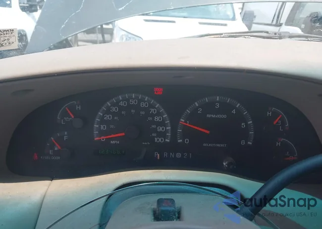 1FTRX18W02KA29930: 42871070