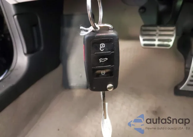 3VWLZ7AJ3BM330800: 42870669