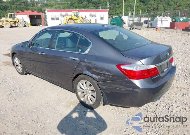 1HGCR2F83EA015302: 42871854