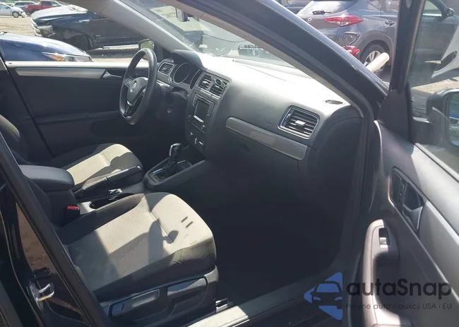 3VW2B7AJ2HM304813: 42872002