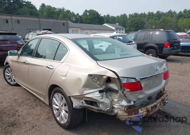 1HGCR2F83DA077930: 42872084