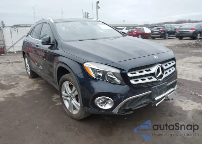 WDCTG4GB7KU004897: 42872133