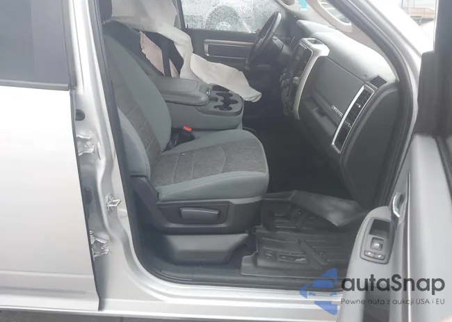 1C6RR7LG3JS110178: 42872193