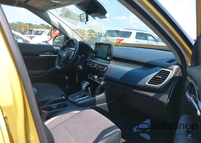 KNDEUCAA0M7113656: 42871453