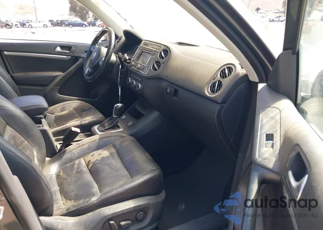 WVGAV3AX9DW584285: 42872942