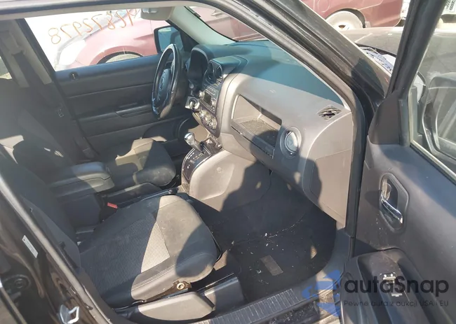 1C4NJPFBXCD540943: 42872978