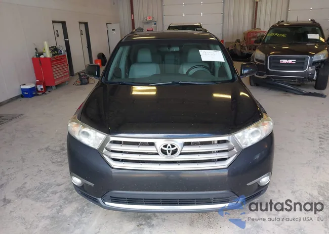 5TDDK3EH1BS070487: 42873074