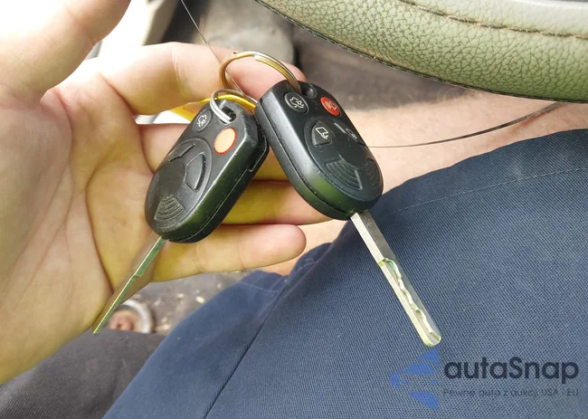 1FADP3F2XEL202640: 42873135