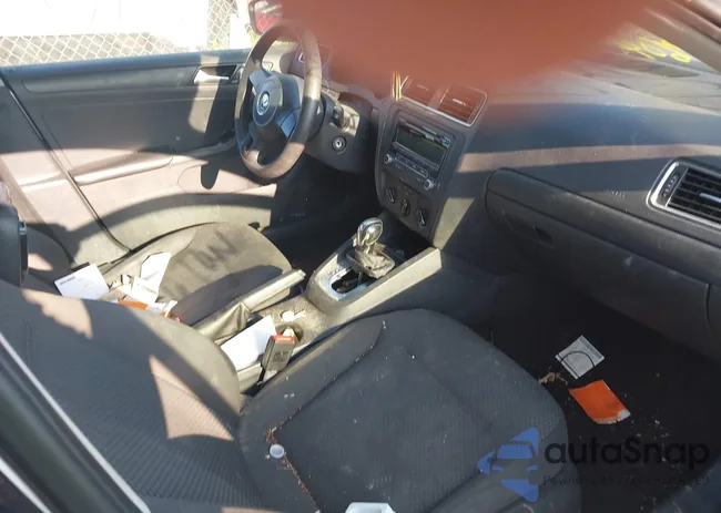 3VW2K7AJ9DM287034: 42873171