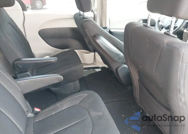 2C4RC1FG7LR145247: 42872428