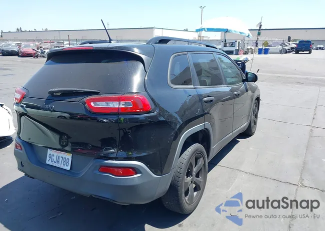 1C4PJLAB0HW661758: 42872562