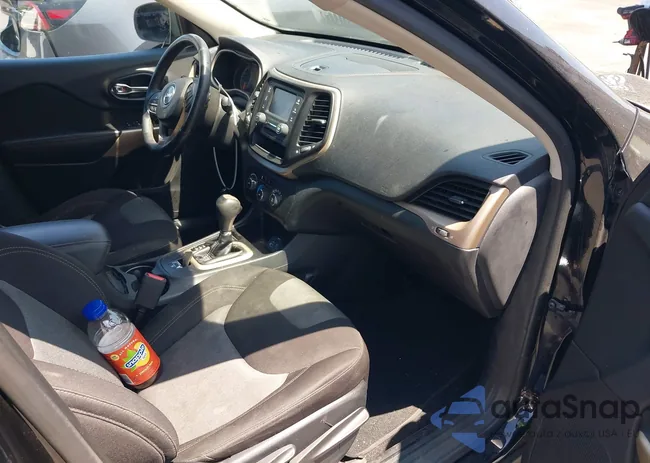 1C4PJLAB0HW661758: 42872562