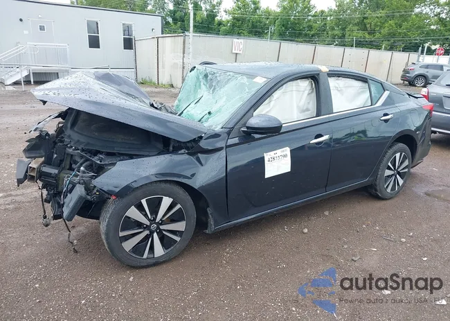 1N4BL4DVXMN330031: 42873790