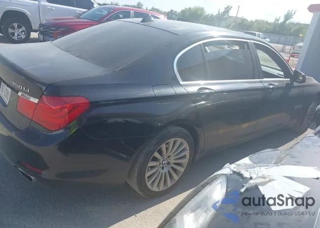 WBAKB8C50ACY63936: 42873844