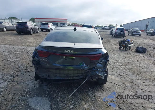 3KPF44AC1RE751773: 42874129