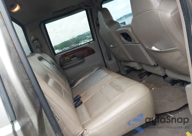 1FTNW21S03EC11027: 42874301