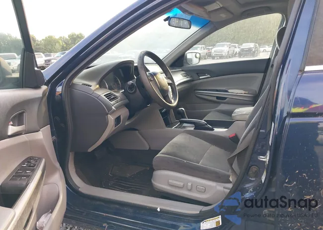 1HGCP2F70AA144248: 42873470