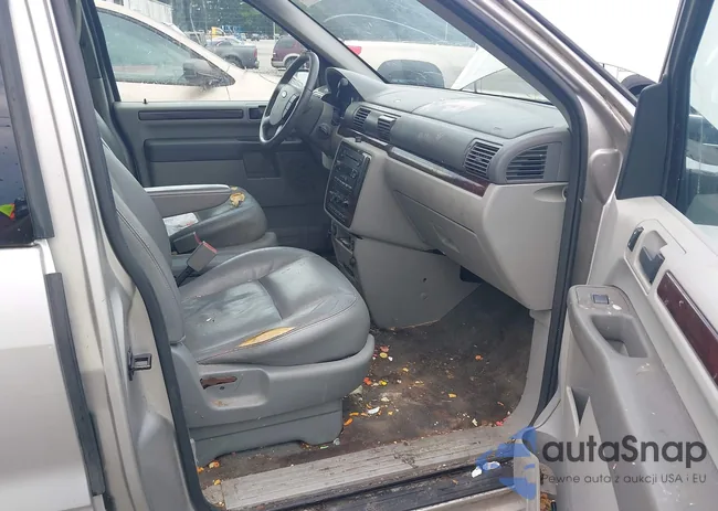 2FMZA52206BA28867: 42873627