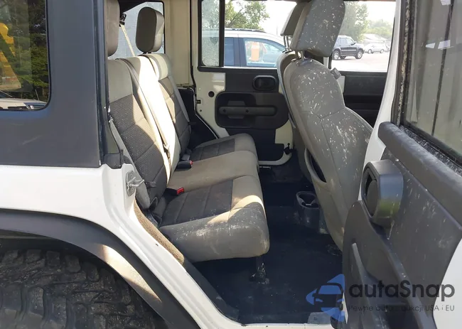 1J4HA6H18AL133860: 42875026