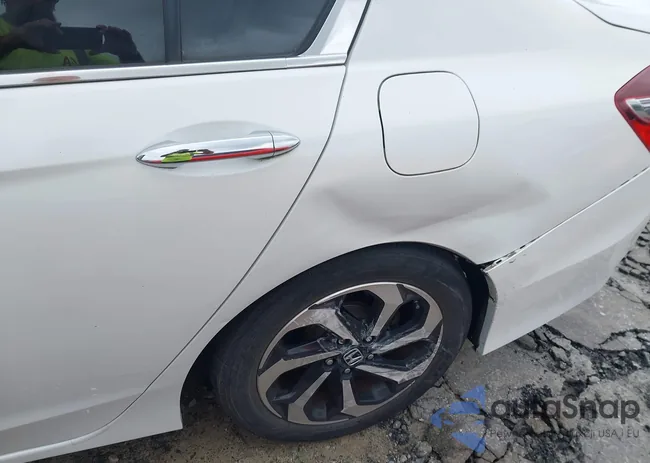 1HGCR2F81HA230715: 42874467