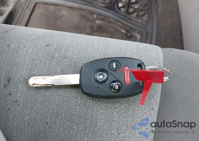 1HGCP26398A136320: 42874692