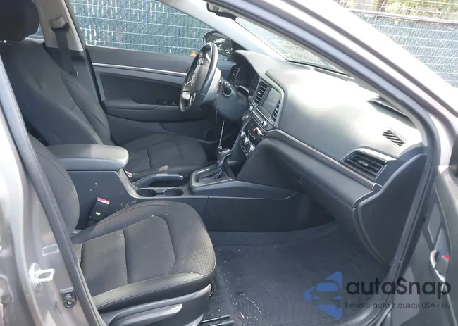 KMHD84LF5LU082687: 42876053