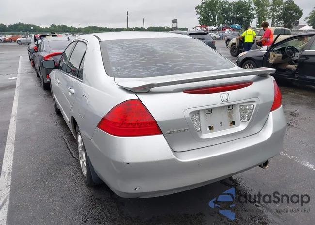 1HGCM56776A137282: 42876372