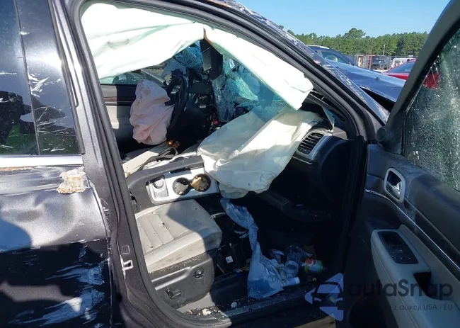 1C4RJFBG9JC121577: 42876796