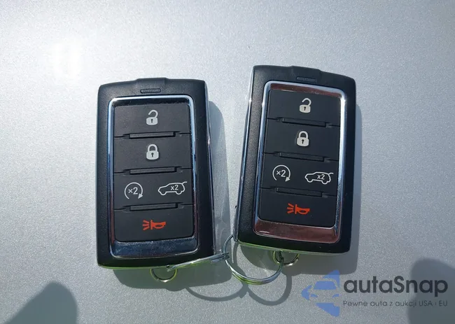 1C4RJYD69PC671807: 42876805