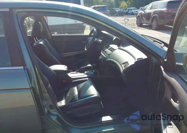 1HGCP36858A067059: 42876827