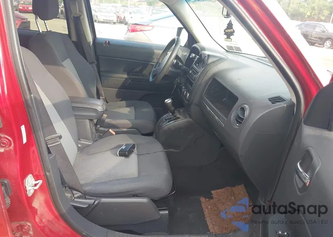 1J4NF2GB3AD506062: 42877154