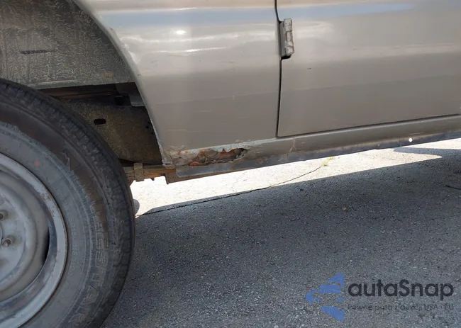 1FBNE3BL4BDA32000: 42877331