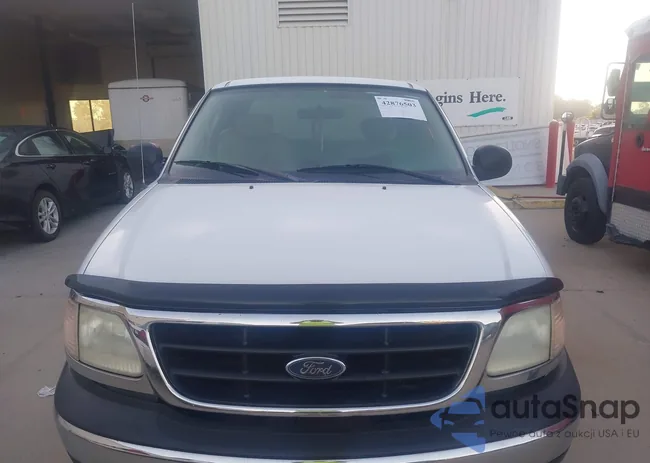 1FTRX17W13NB28161: 42876503