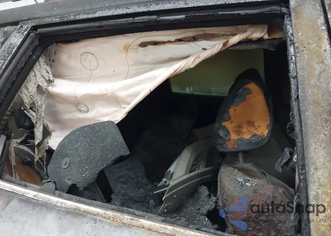 JN8AZ1MW5DW321330: 42876504