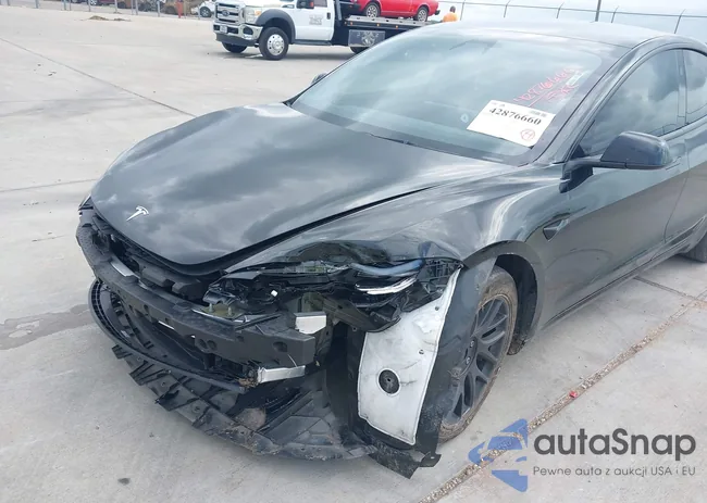 5YJ3E1EB7RF753716: 42876660