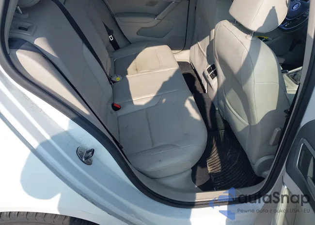 3VW2A7AU7FM021883: 42876776