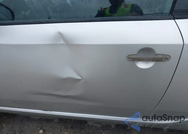 KNAFU6A21A5263231: 42877933