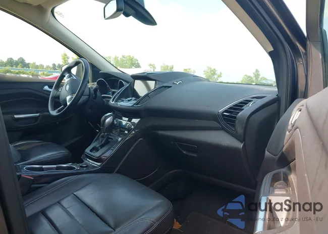 1FMCU0J98GUB45221: 42877993