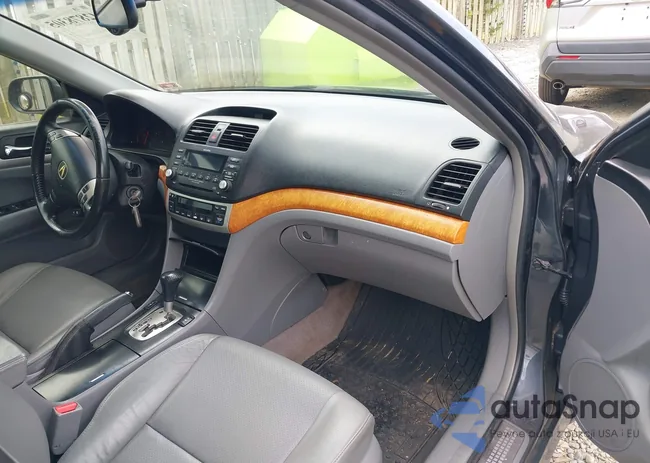 JH4CL96806C034645: 42878305