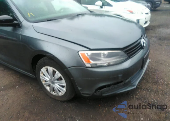 3VW2K7AJ3DM420645: 42878409