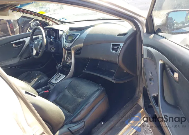 KMHDH4AE2BU147925: 42879851