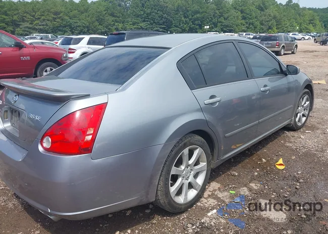 1N4BA41E57C818328: 42880051